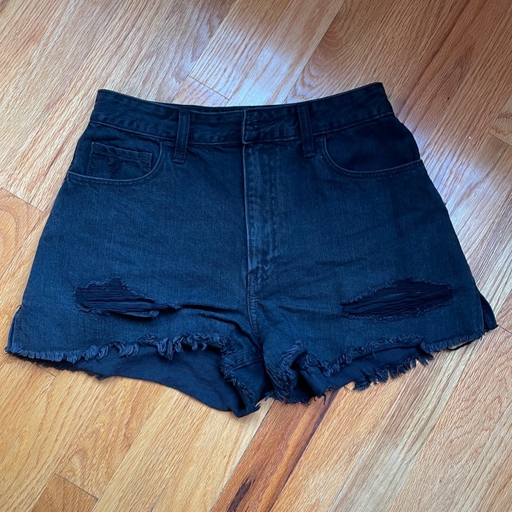 Hollister shorts Size W 27 in Excellent condition